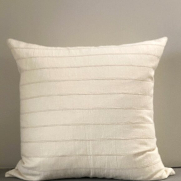 Pair of Handmade Vintage Pillow Covers - Picture 4 of 5